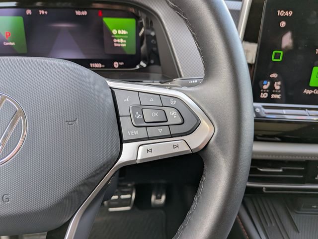 Certified 2025 Volkswagen Atlas Peak Edition SE AWD/4WD image 28