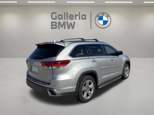 Used 2017 Toyota Highlander Limited FWD image 7