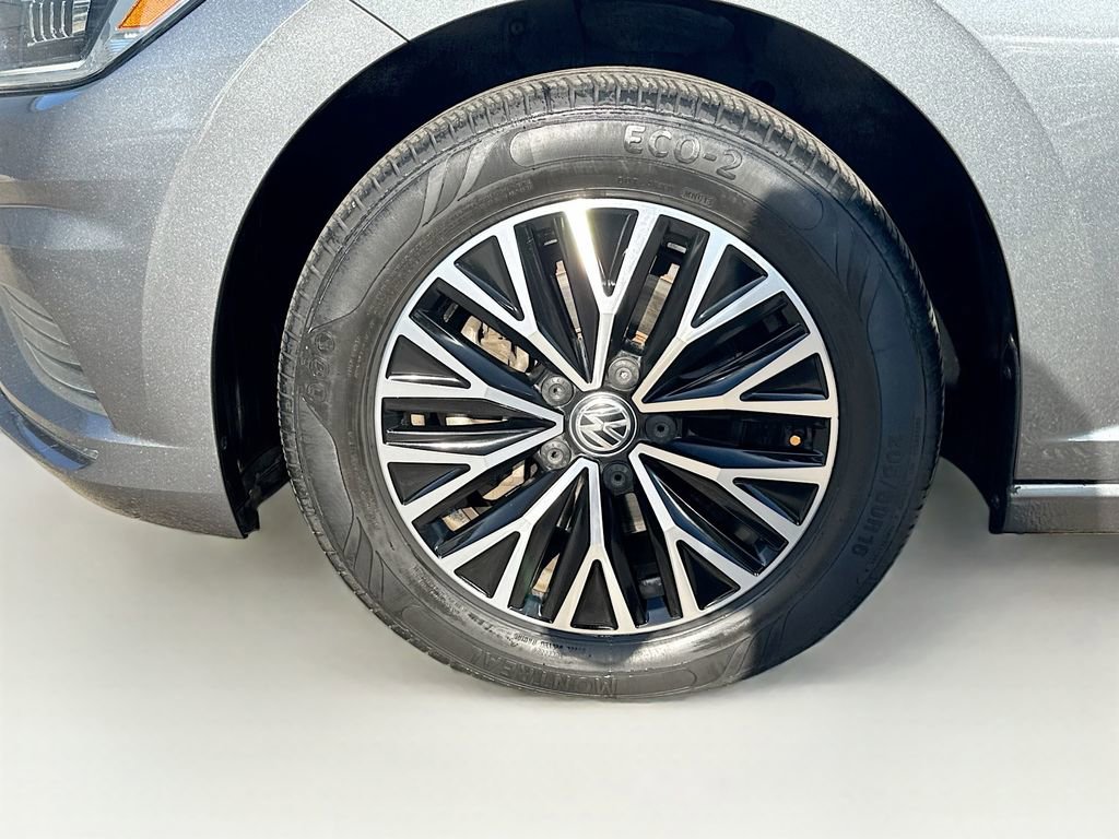 Used 2019 Volkswagen Jetta SEL image 39