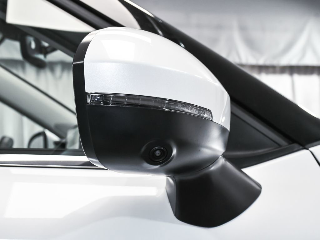 Used 2025 Mitsubishi Outlander SE image 69