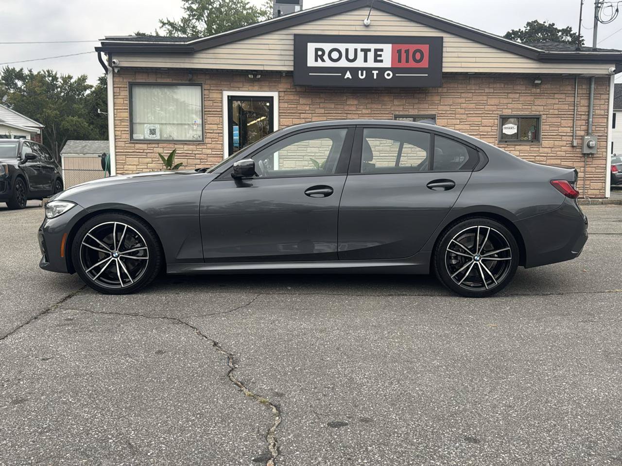 Used 2019 BMW 330i xDrive Sedan w/ M Sport Package AWD/4WD image 14