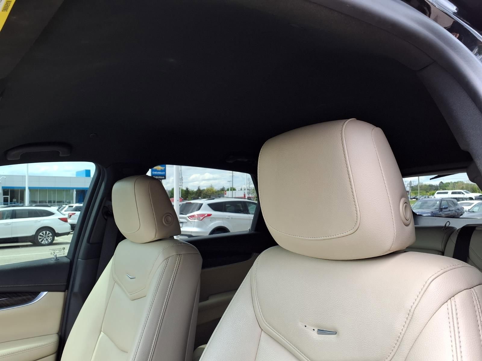 Used 2019 Cadillac XT5 FWD image 18
