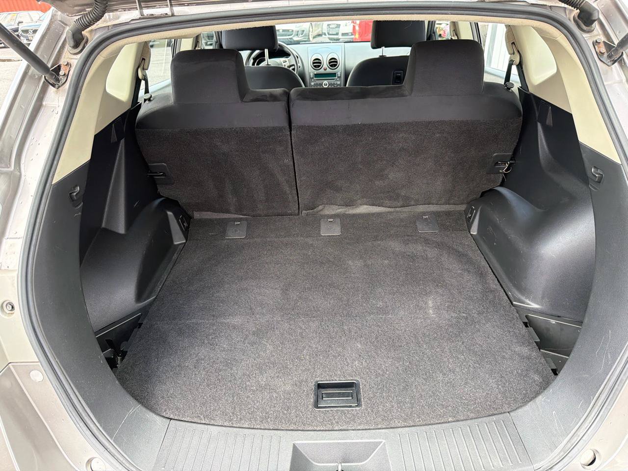 Used 2010 Nissan Rogue S AWD/4WD image 12