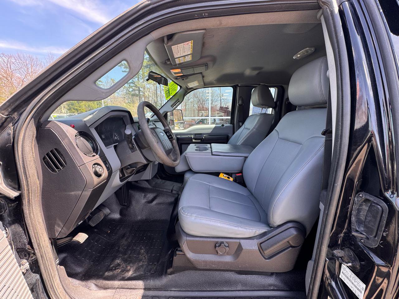 Used 2016 Ford F550 4x4 SuperCab Super Duty image 36