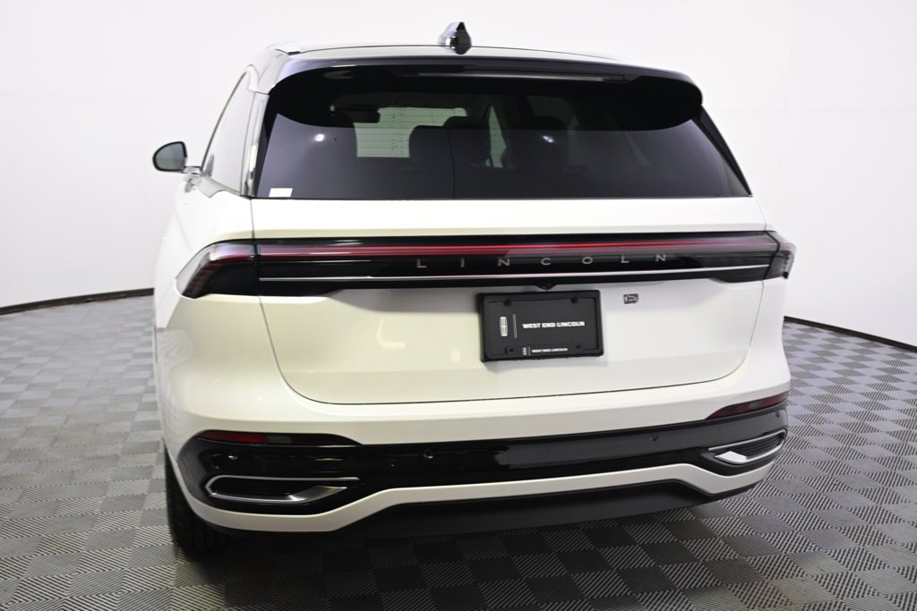 New 2026 Lincoln Nautilus Black Label image 4