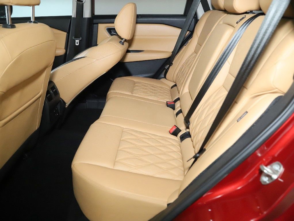 Used 2021 Nissan Rogue Platinum image 14