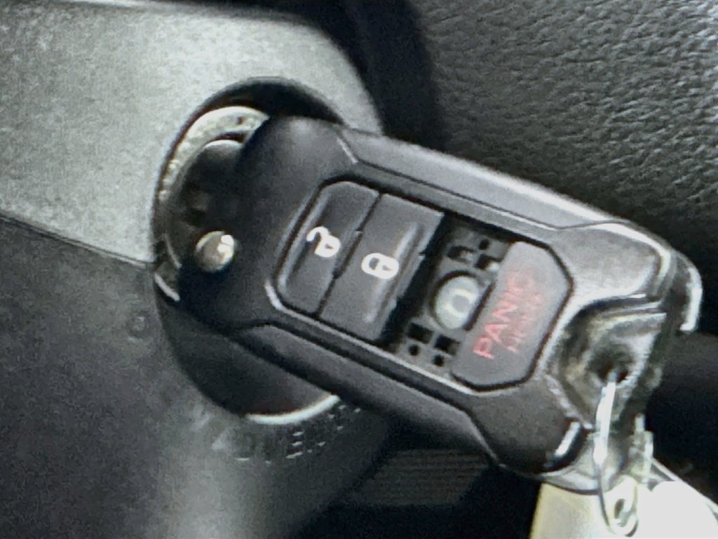 Used 2015 Jeep Renegade Sport w/ Power & Air Group FWD image 17