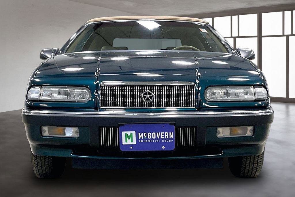 Used 1993 Chrysler LeBaron Convertible FWD image 2