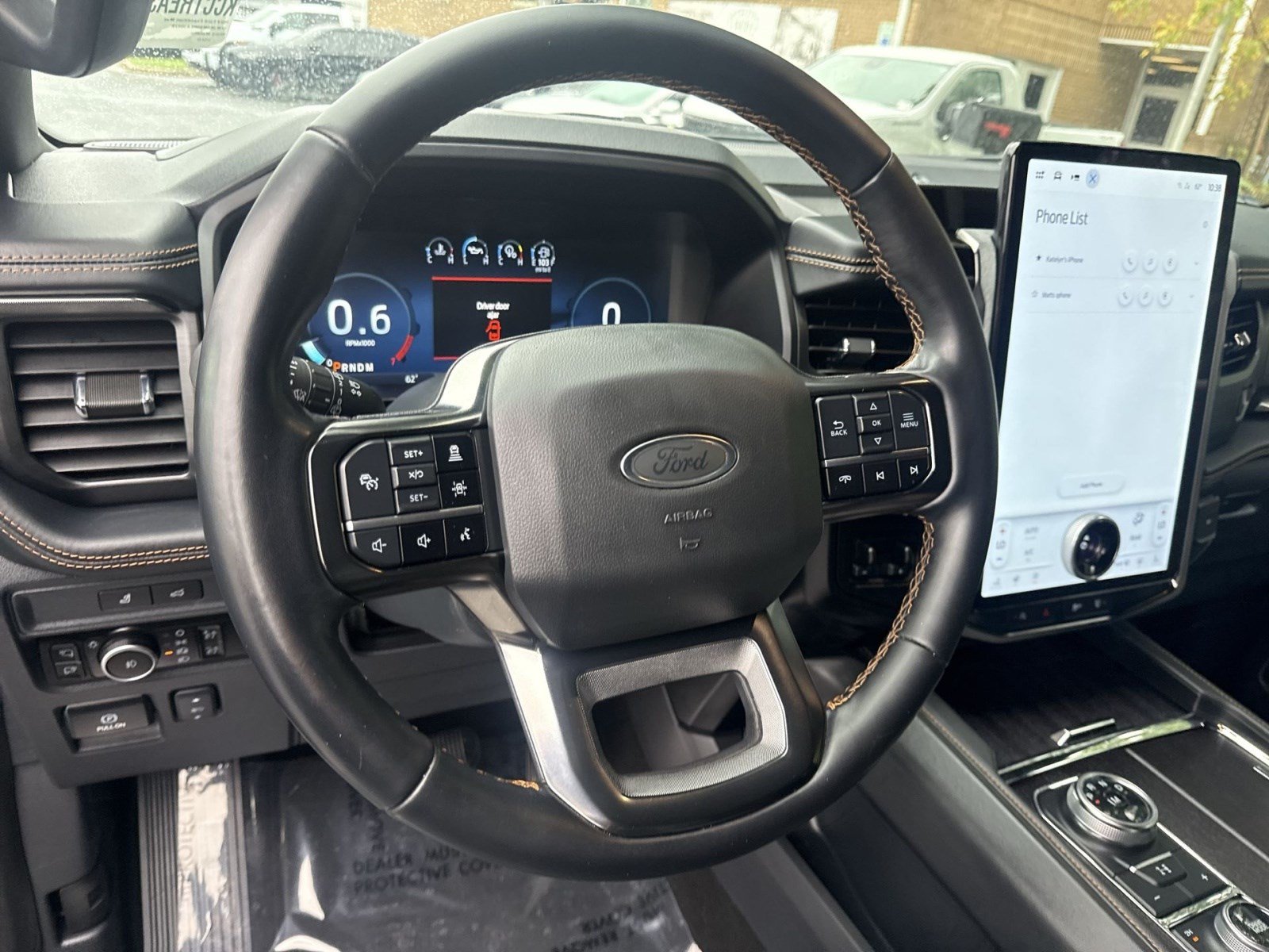 Used 2024 Ford Expedition Max Platinum AWD/4WD image 16