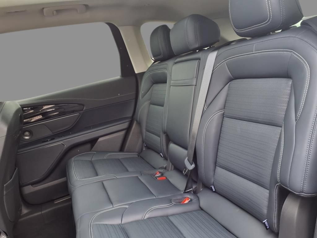 New 2025 Lincoln Nautilus Reserve AWD/4WD image 6