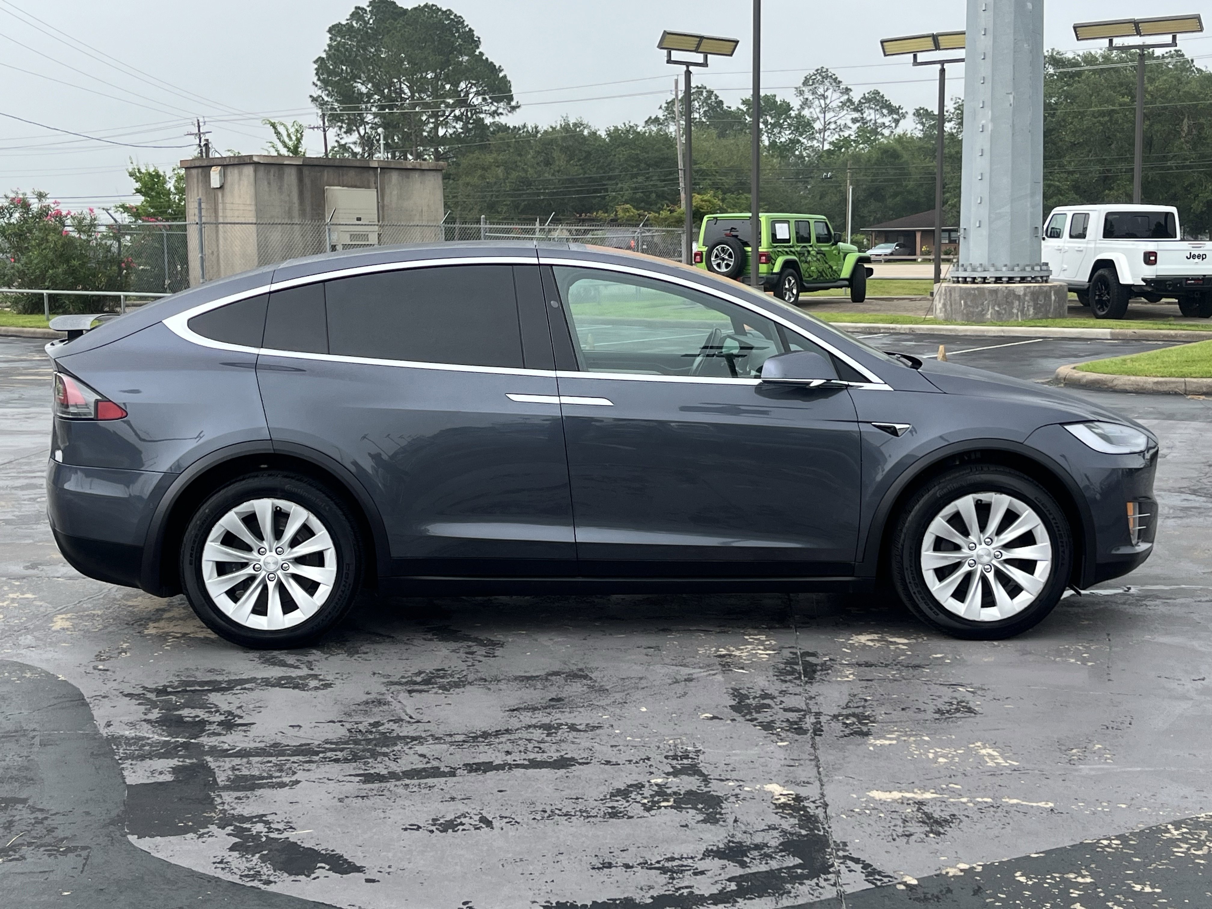 Used 2019 Tesla Model X 75D AWD/4WD image 10