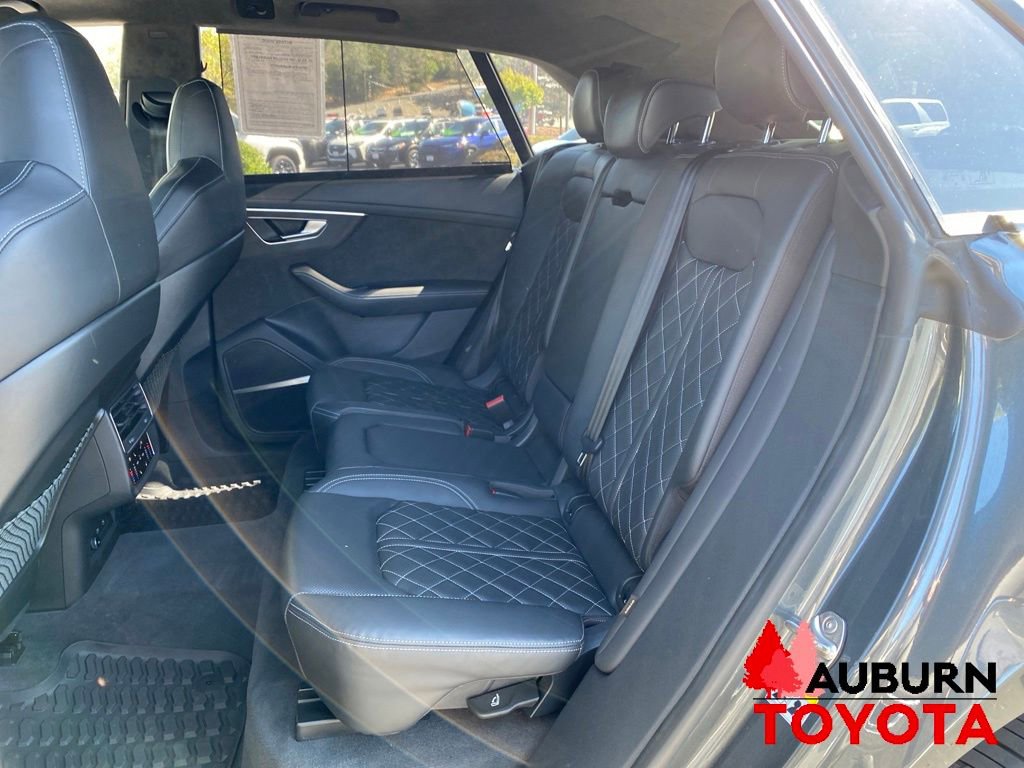 Used 2022 Audi SQ8 Prestige w/ Prestige Package AWD/4WD image 26