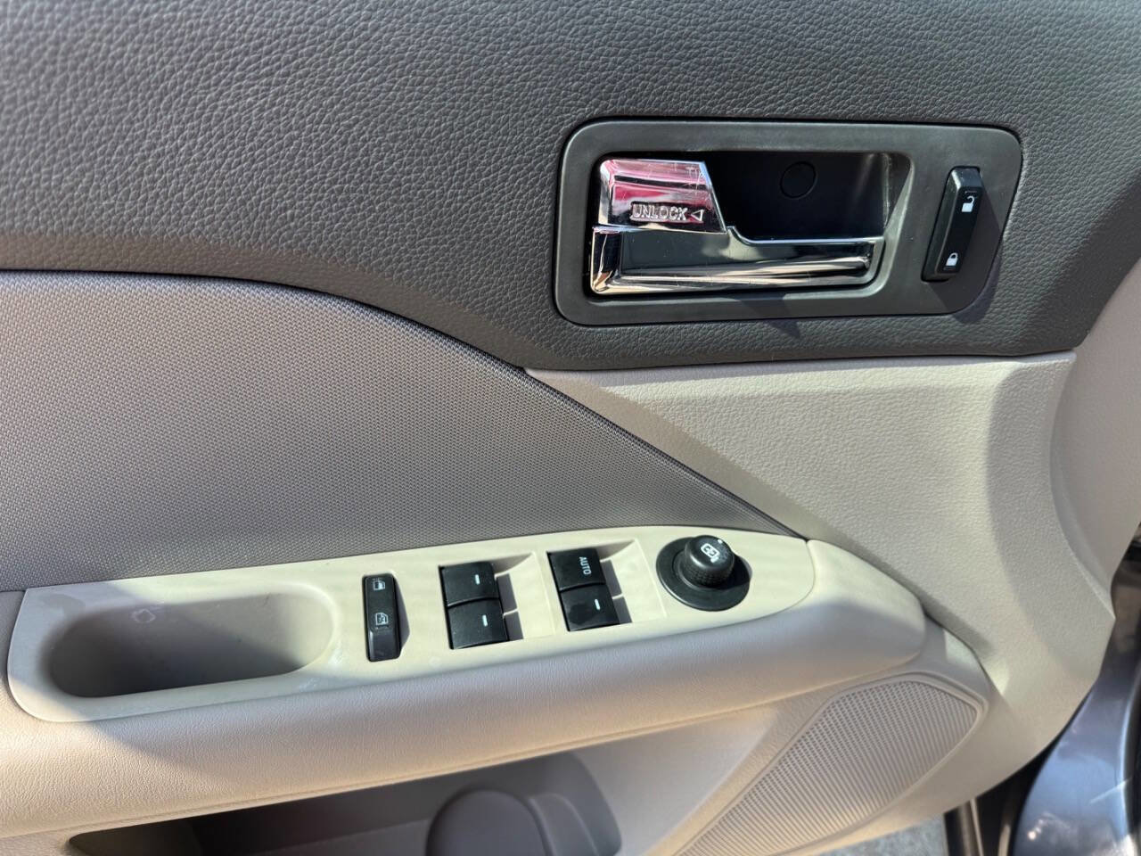 Used 2012 Ford Fusion SE FWD image 13