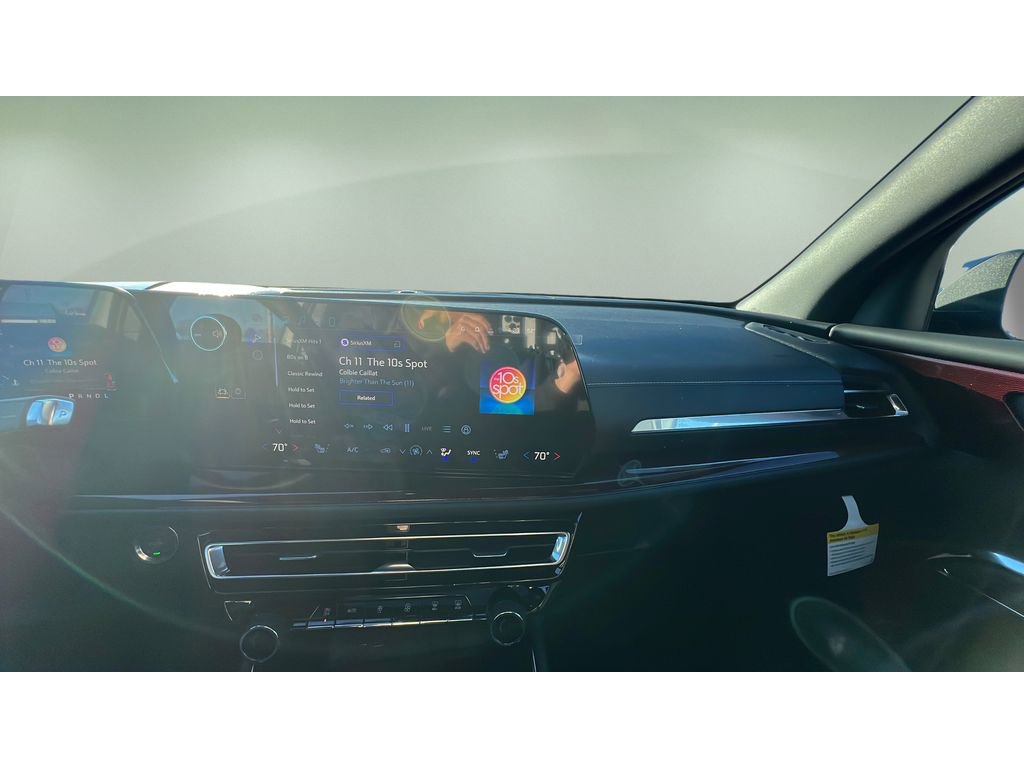 New 2026 Chevrolet Traverse Z71 w/ Driver Confidence Package image 17