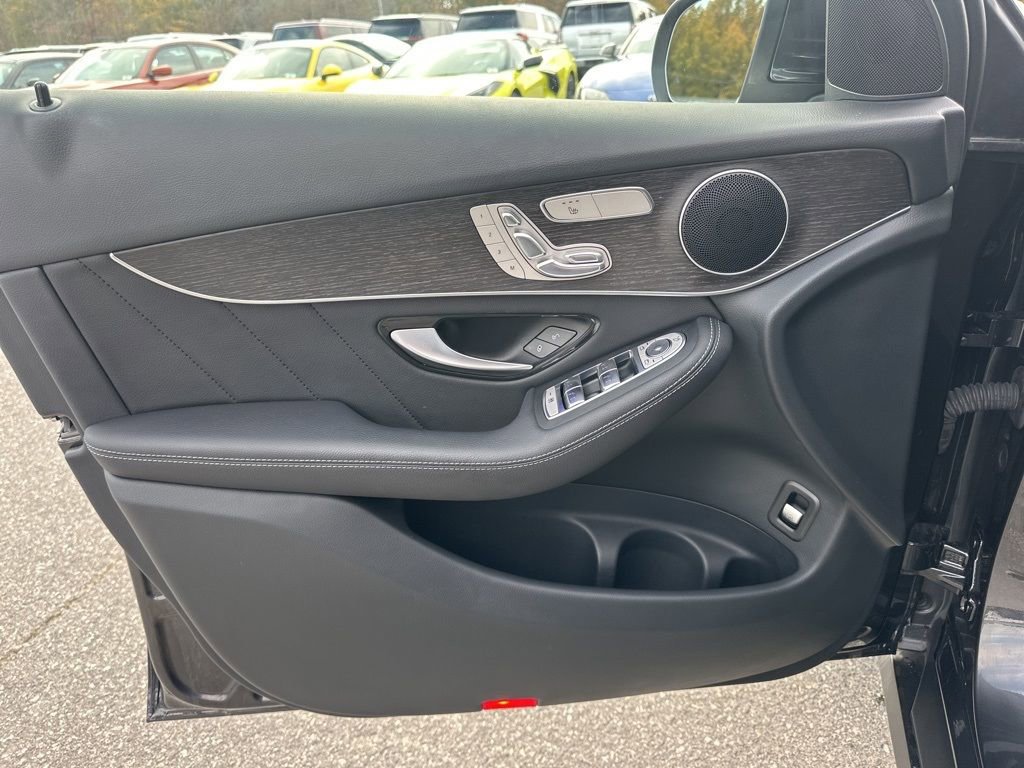 Used 2022 Mercedes-Benz GLC 300 4MATIC image 24