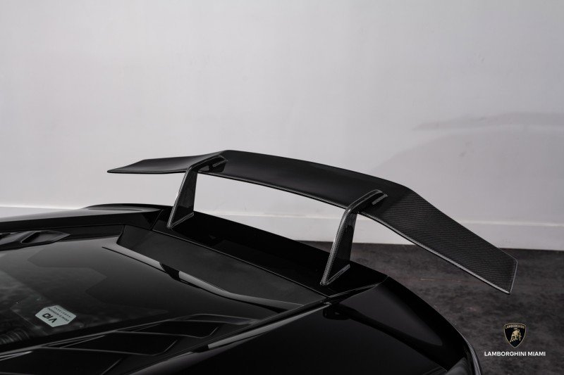 Used 2019 Lamborghini Huracan LP 580-2 image 7