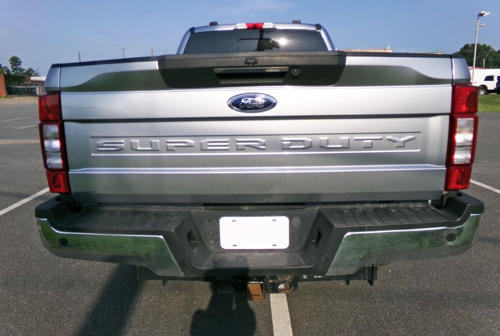 Used 2022 Ford F250 Lariat w/ Lariat Ultimate Package AWD/4WD image 3