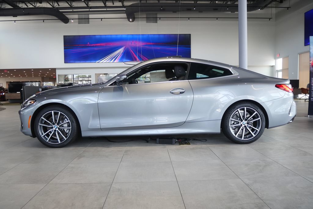 Used 2026 BMW 430i Coupe w/ Parking Assistance Package RWD image 6