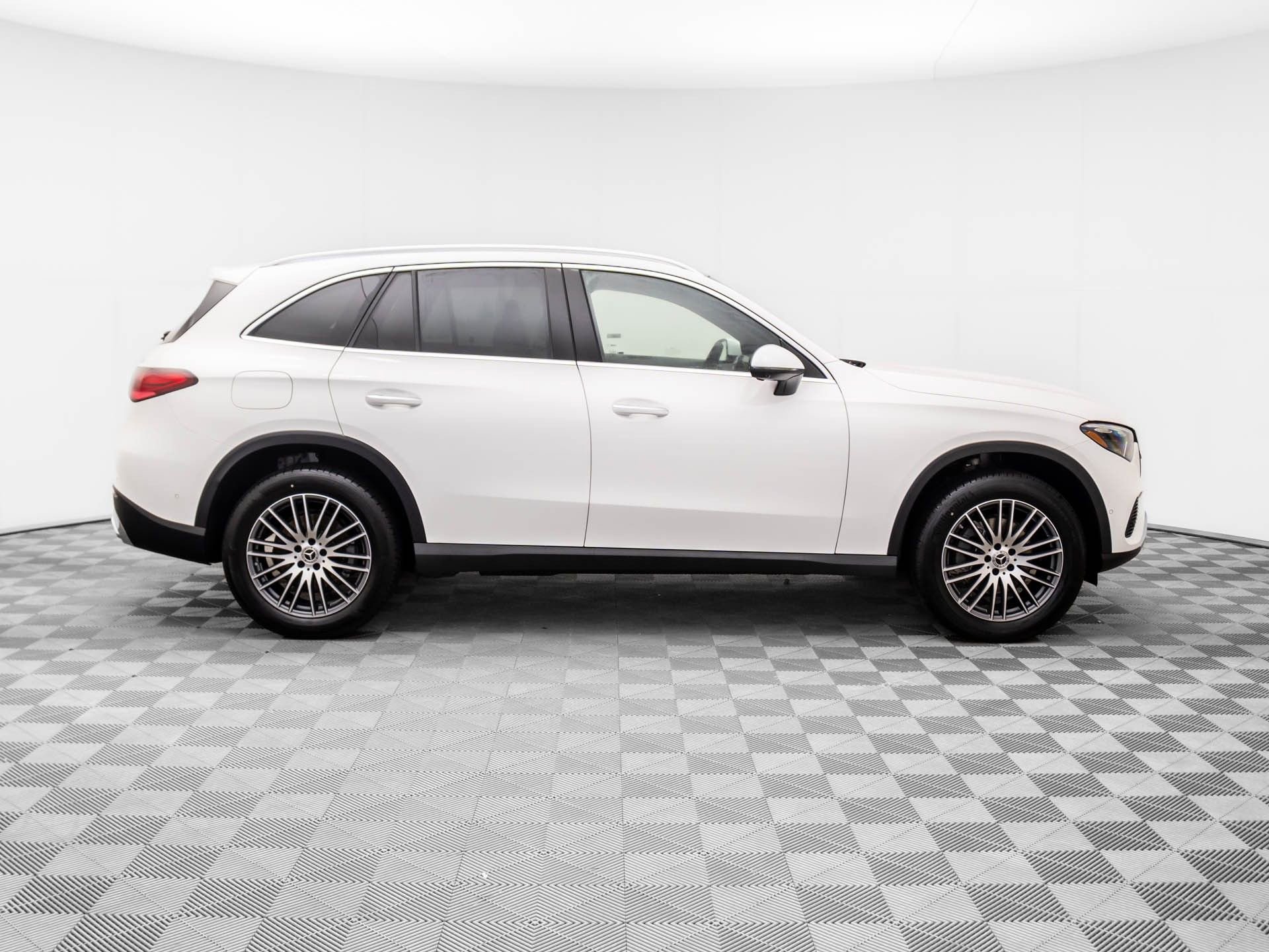 New 2026 Mercedes-Benz GLC 300 4MATIC image 7