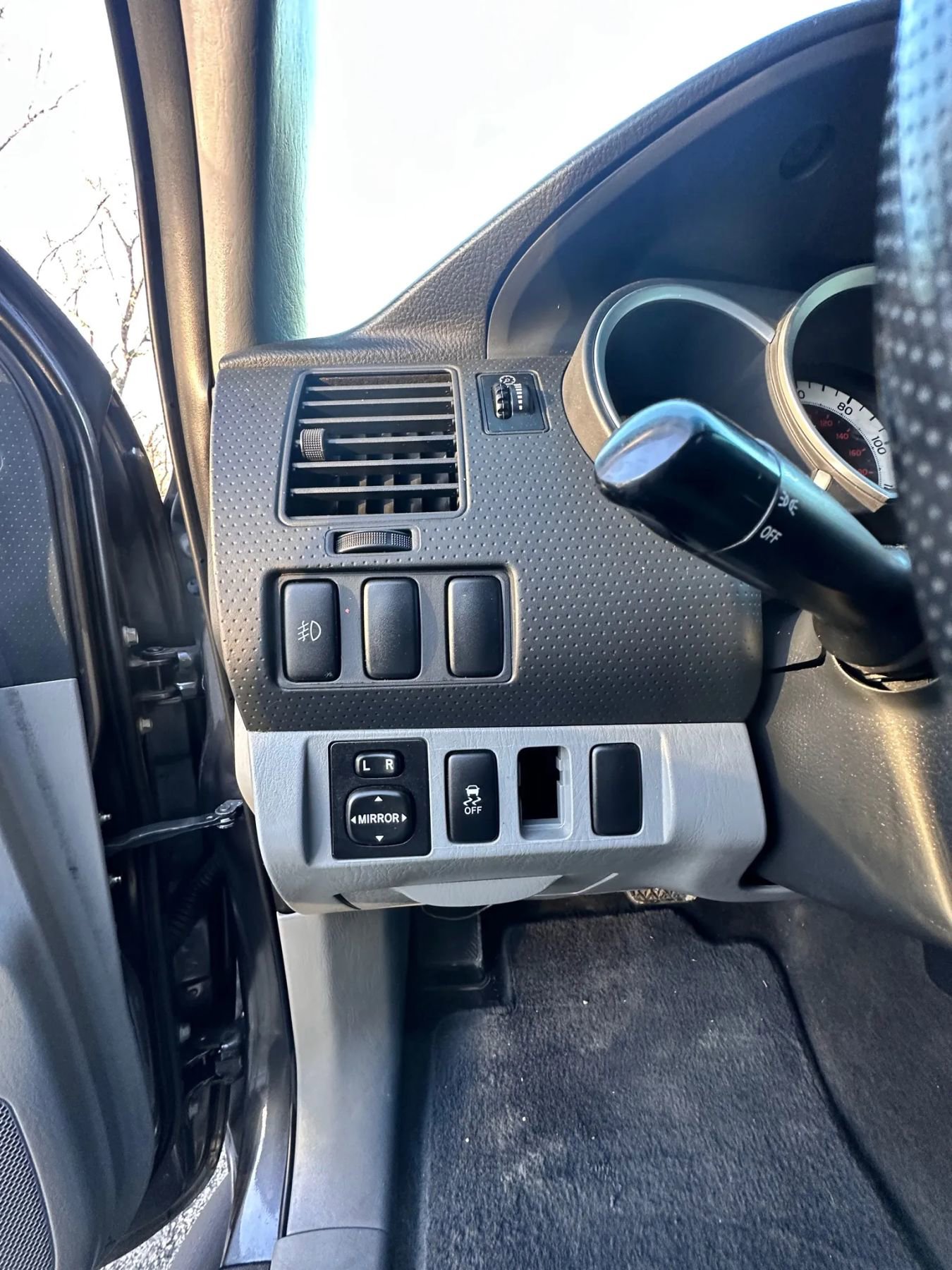 Used 2012 Toyota Tacoma PreRunner w/ SR5 Pkg image 29