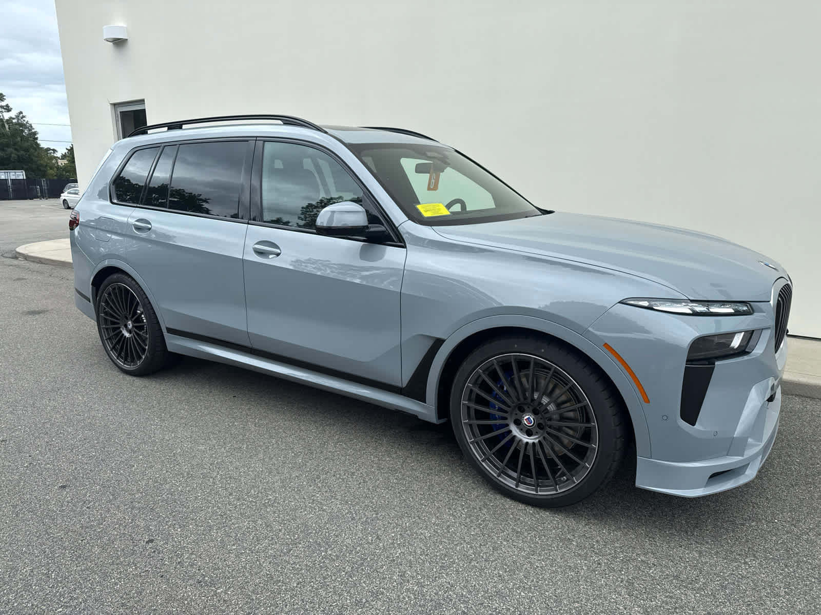 New 2026 BMW ALPINA XB7 image 8