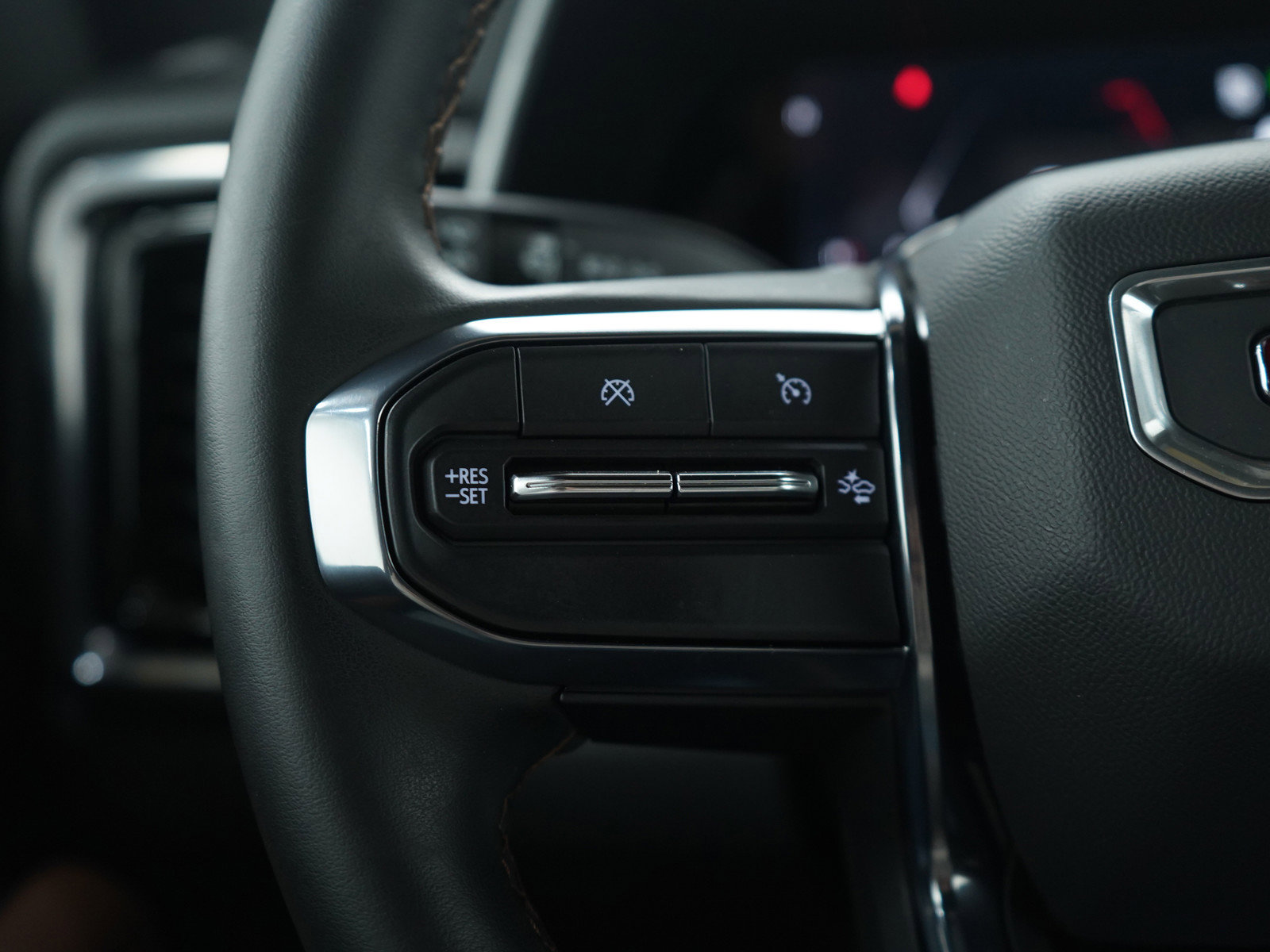 Used 2023 GMC Canyon AT4 image 24