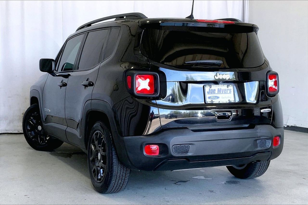 Used 2020 Jeep Renegade Latitude image 10