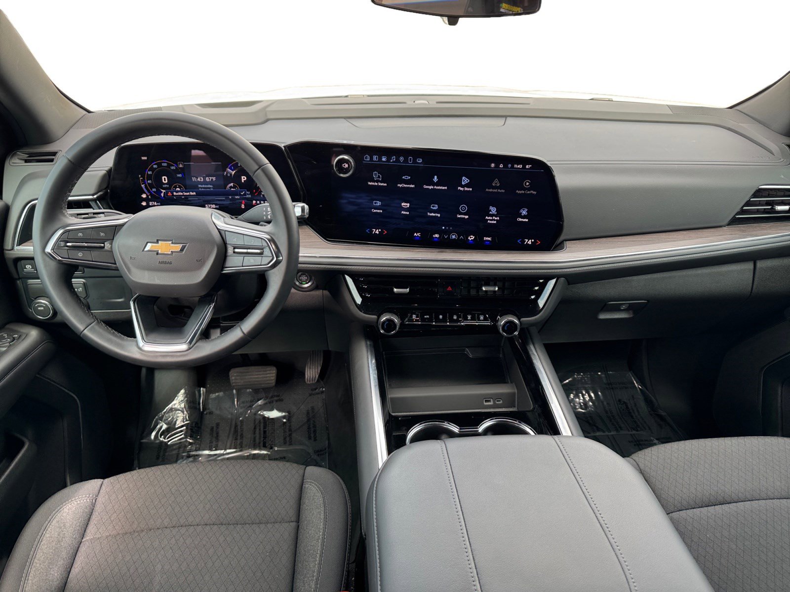 Used 2025 Chevrolet Suburban LS image 10