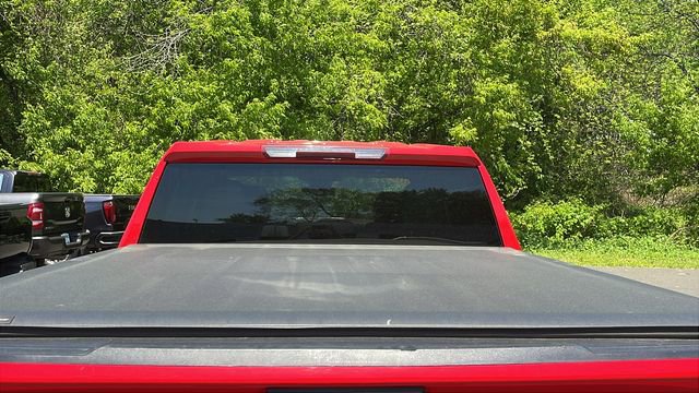 Used 2024 Chevrolet Silverado 1500 LT AWD/4WD image 28
