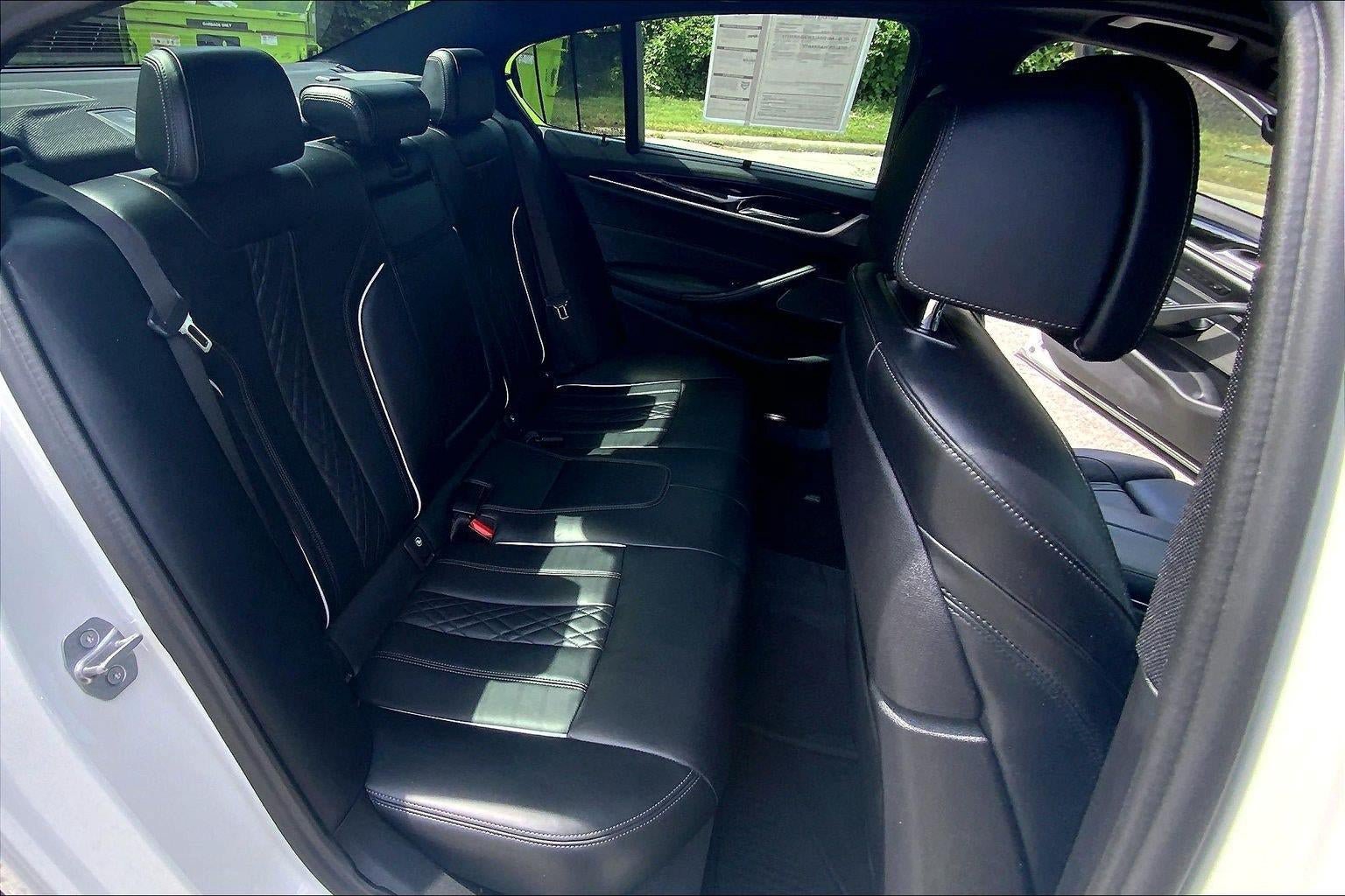 Used 2020 BMW M550i xDrive w/ Executive Package AWD/4WD image 24