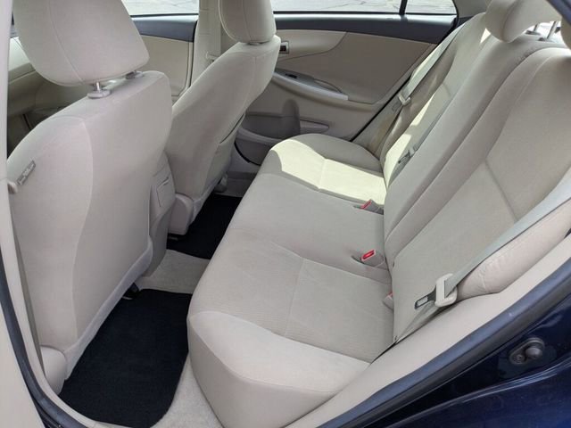 Used 2013 Toyota Corolla LE FWD image 24