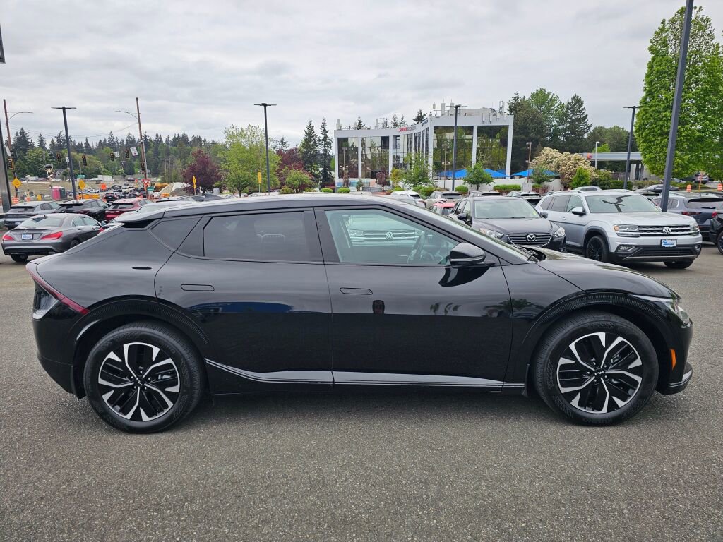 Certified 2023 Kia EV6 Wind AWD/4WD image 4