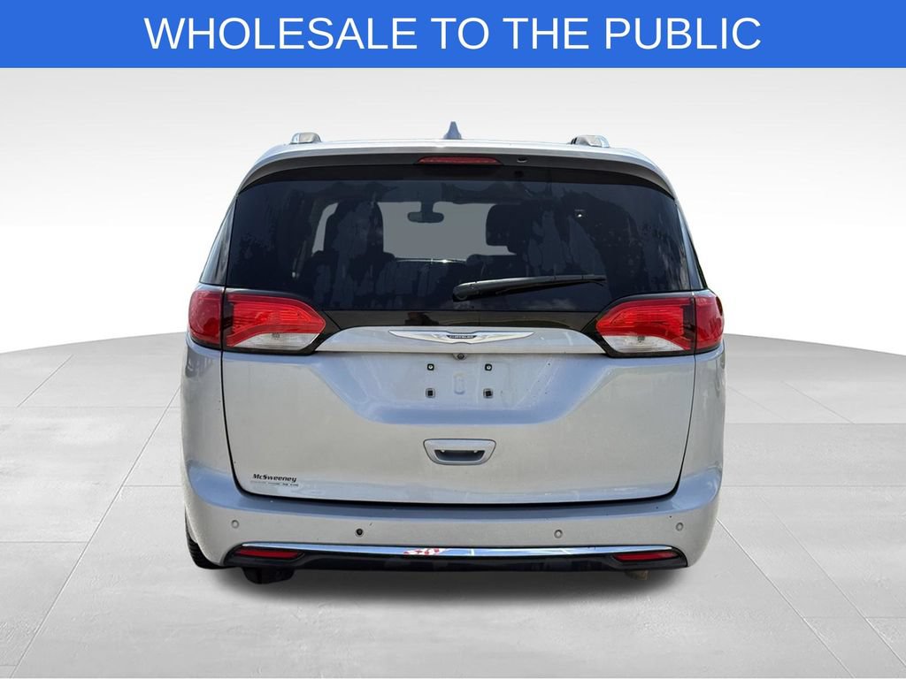 Used 2020 Chrysler Pacifica Touring-L FWD image 25