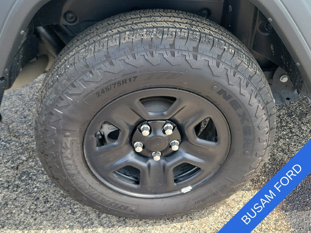 Used 2025 Jeep Wrangler Sport AWD/4WD image 5