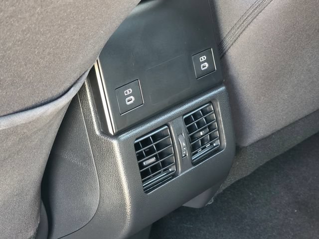 Certified 2025 Subaru Solterra w/ Premium Convenience Package AWD/4WD image 17