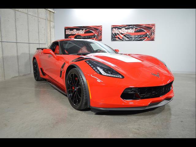 Used 2019 Chevrolet Corvette Grand Sport RWD image 2