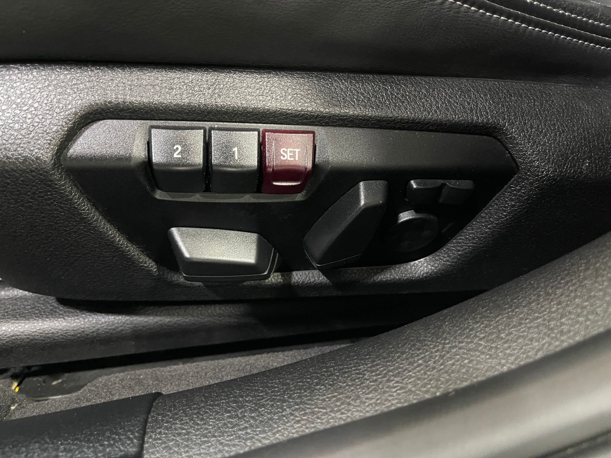 Used 2015 BMW M3 image 17