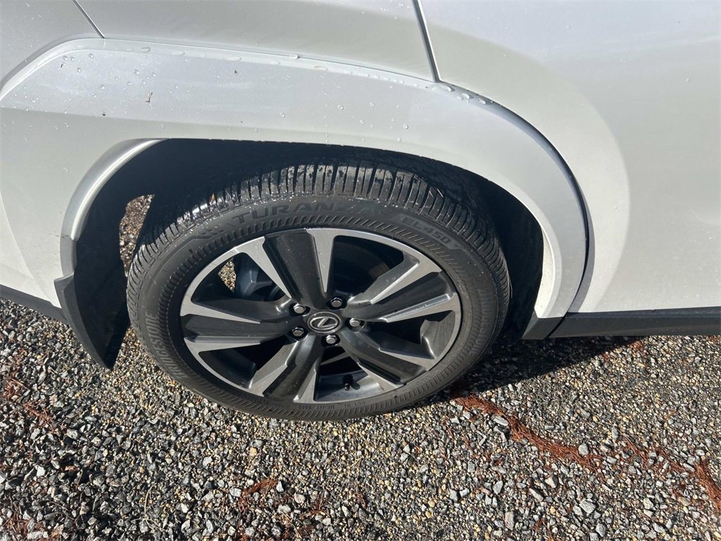 Used 2025 Lexus UX 300h AWD image 10