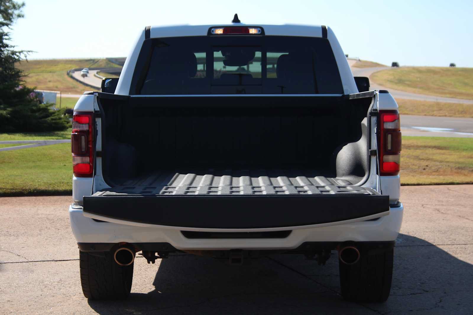 Used 2020 RAM 1500 Limited AWD/4WD image 12