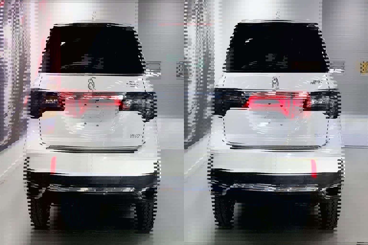 Used 2017 Acura MDX SH-AWD w/ Technology Package image 5