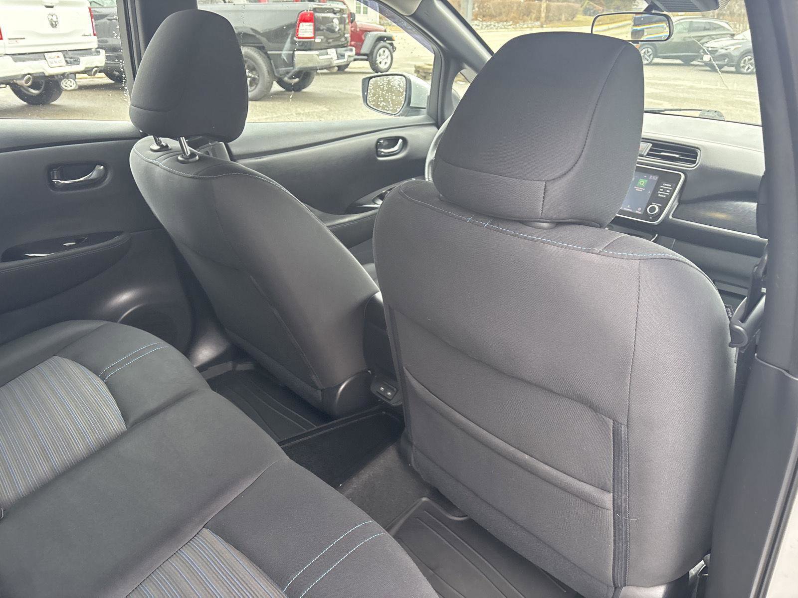 Used 2020 Nissan Leaf SV w/ SV All Weather Package FWD image 23