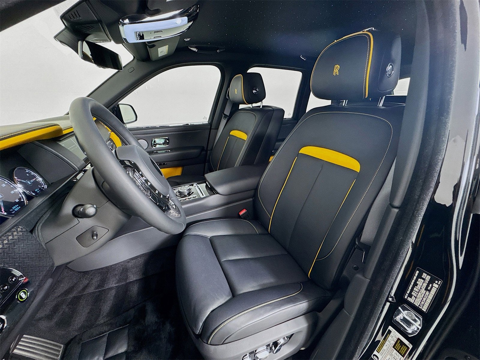 Certified 2024 Rolls-Royce Cullinan Black Badge w/ Dark Exterior Package image 19