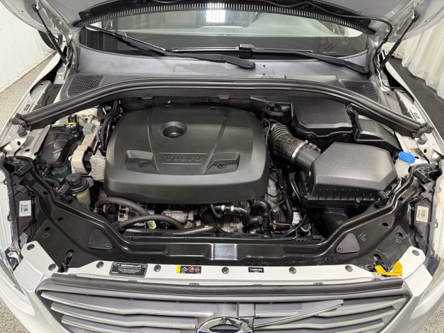 Used 2017 Volvo XC60 T6 Dynamic w/ Preferred Option Package AWD/4WD image 27