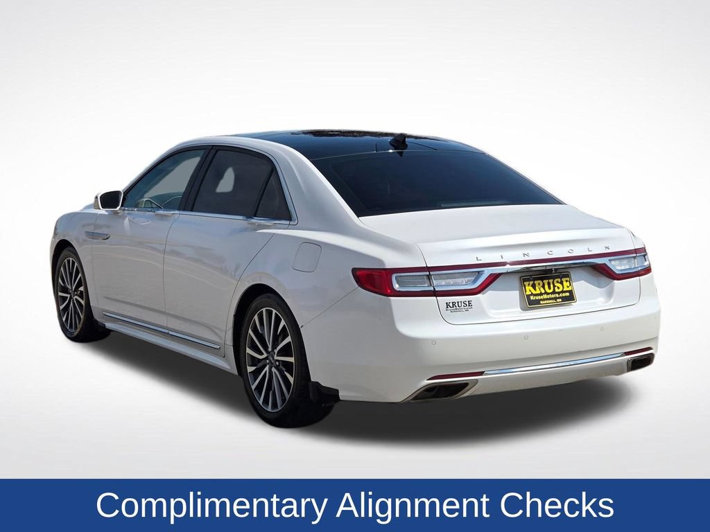 Used 2019 Lincoln Continental Select w/ Continental Climate Package AWD/4WD image 6