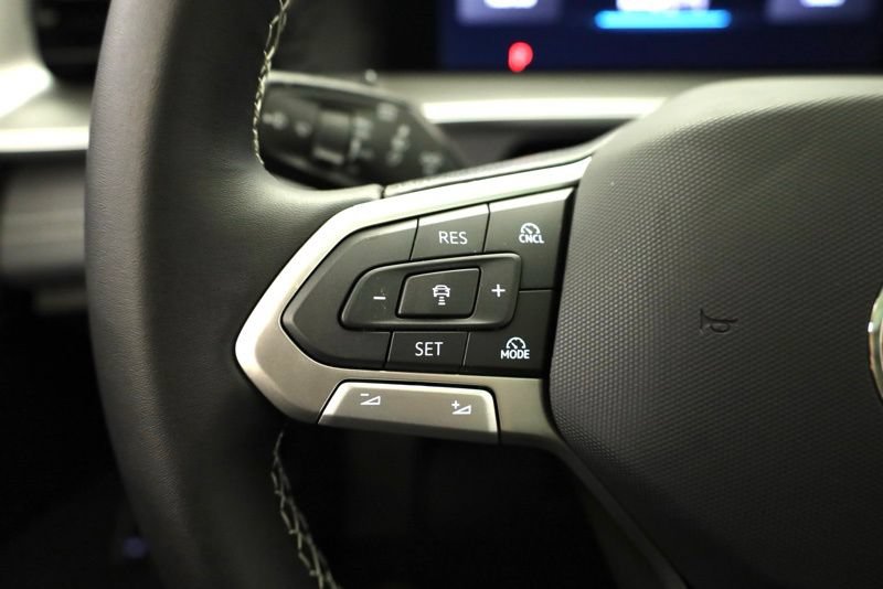 New 2026 Volkswagen Tiguan SE AWD/4WD image 24