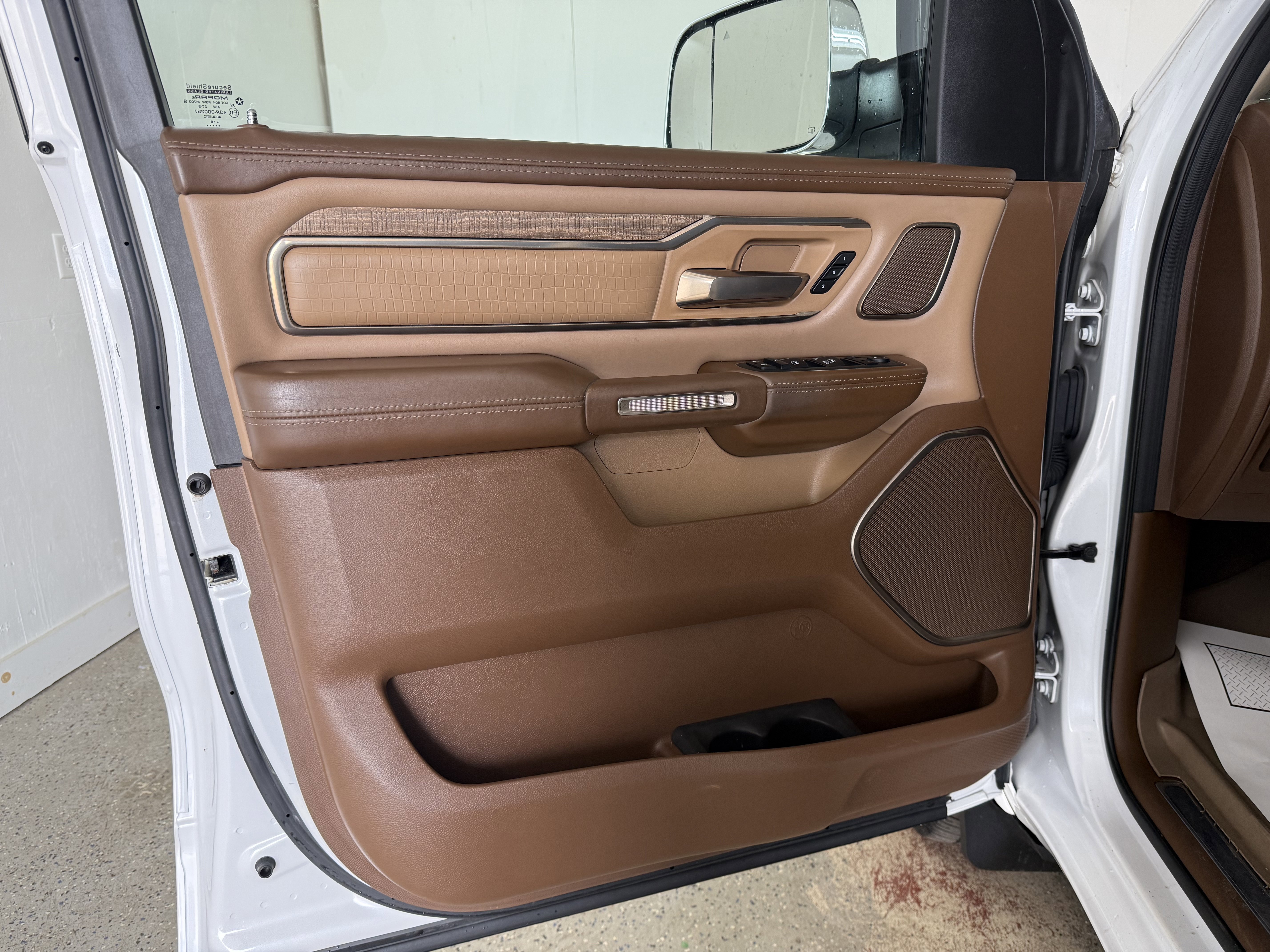 Used 2019 RAM 1500 Limited image 18