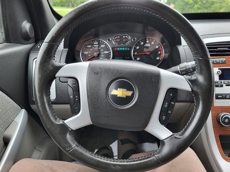 Used 2009 Chevrolet Equinox LT AWD/4WD image 15