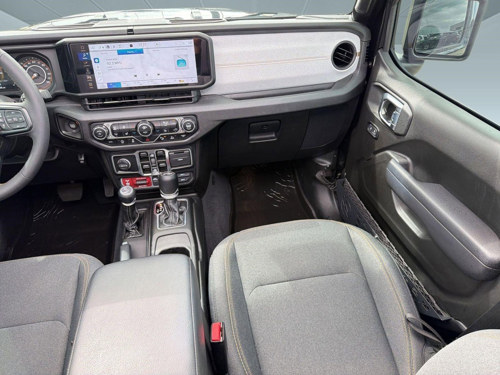 Used 2024 Jeep Wrangler Willys image 27