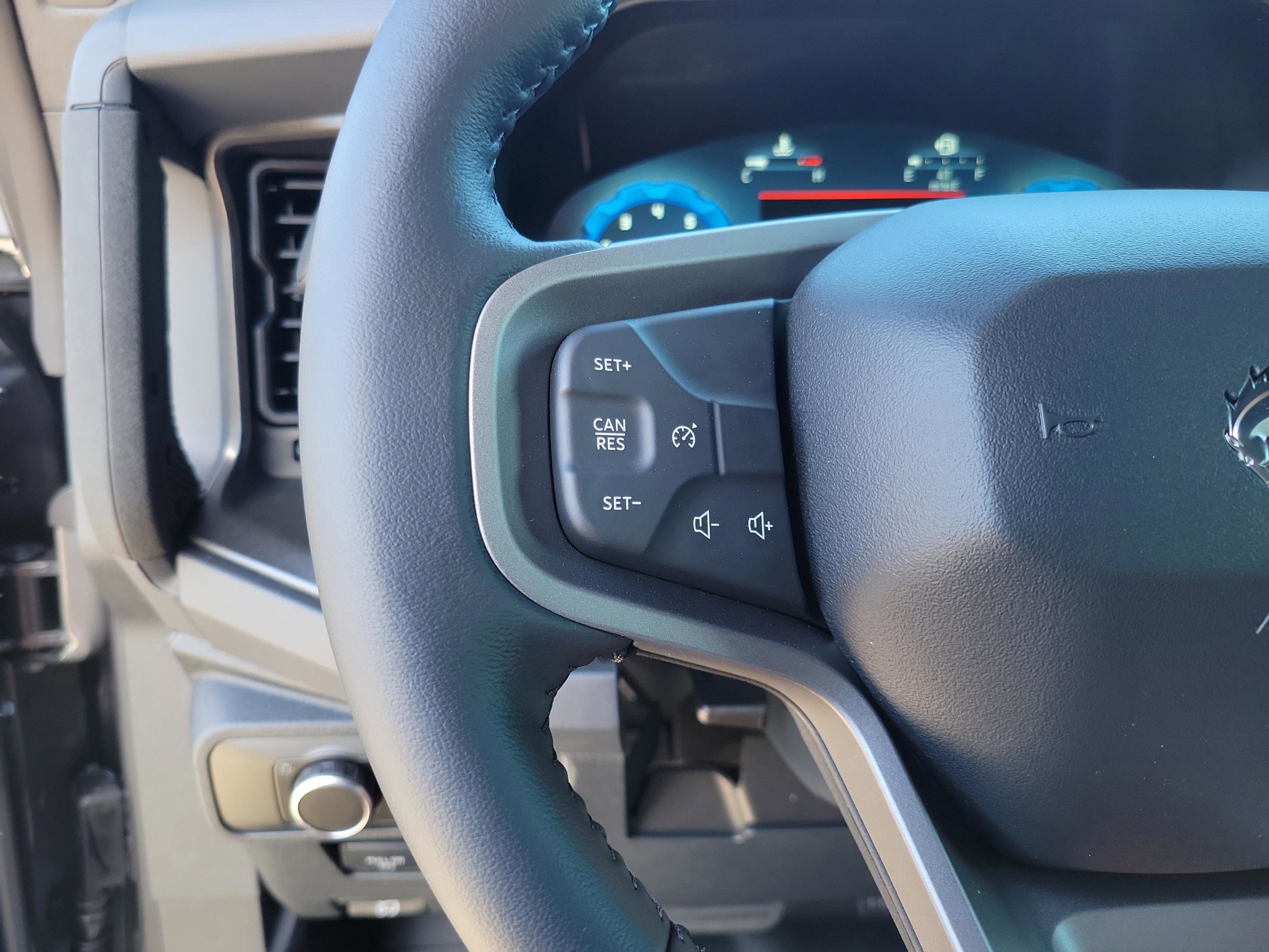 New 2025 Ford Bronco Badlands image 13