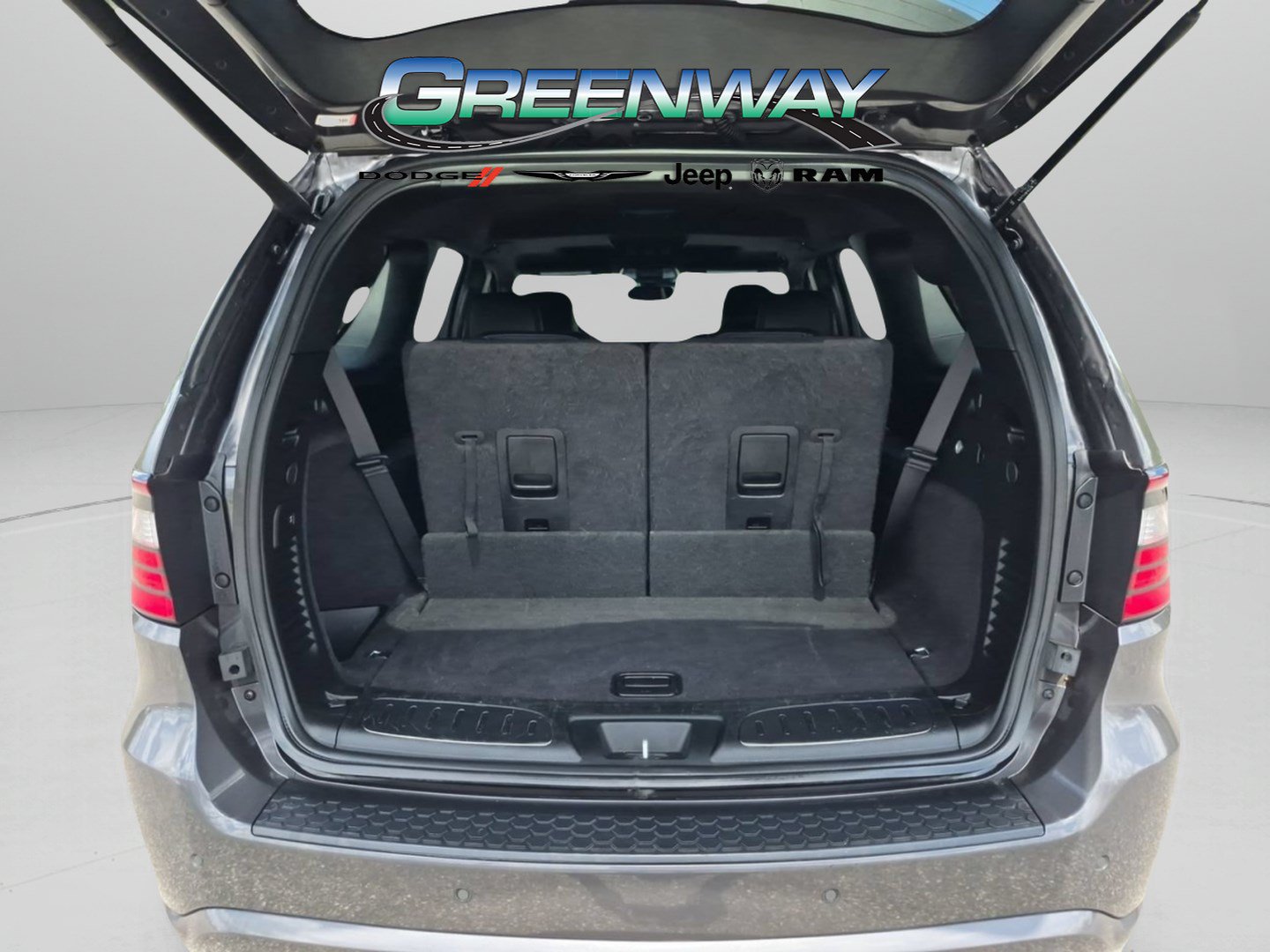 Used 2023 Dodge Durango GT RWD image 5